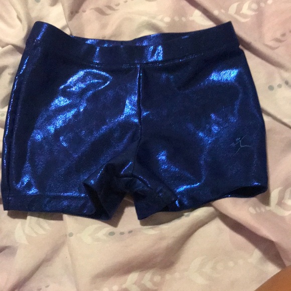 Gymnastics 🤸‍♀️ shorts - Picture 3 of 7